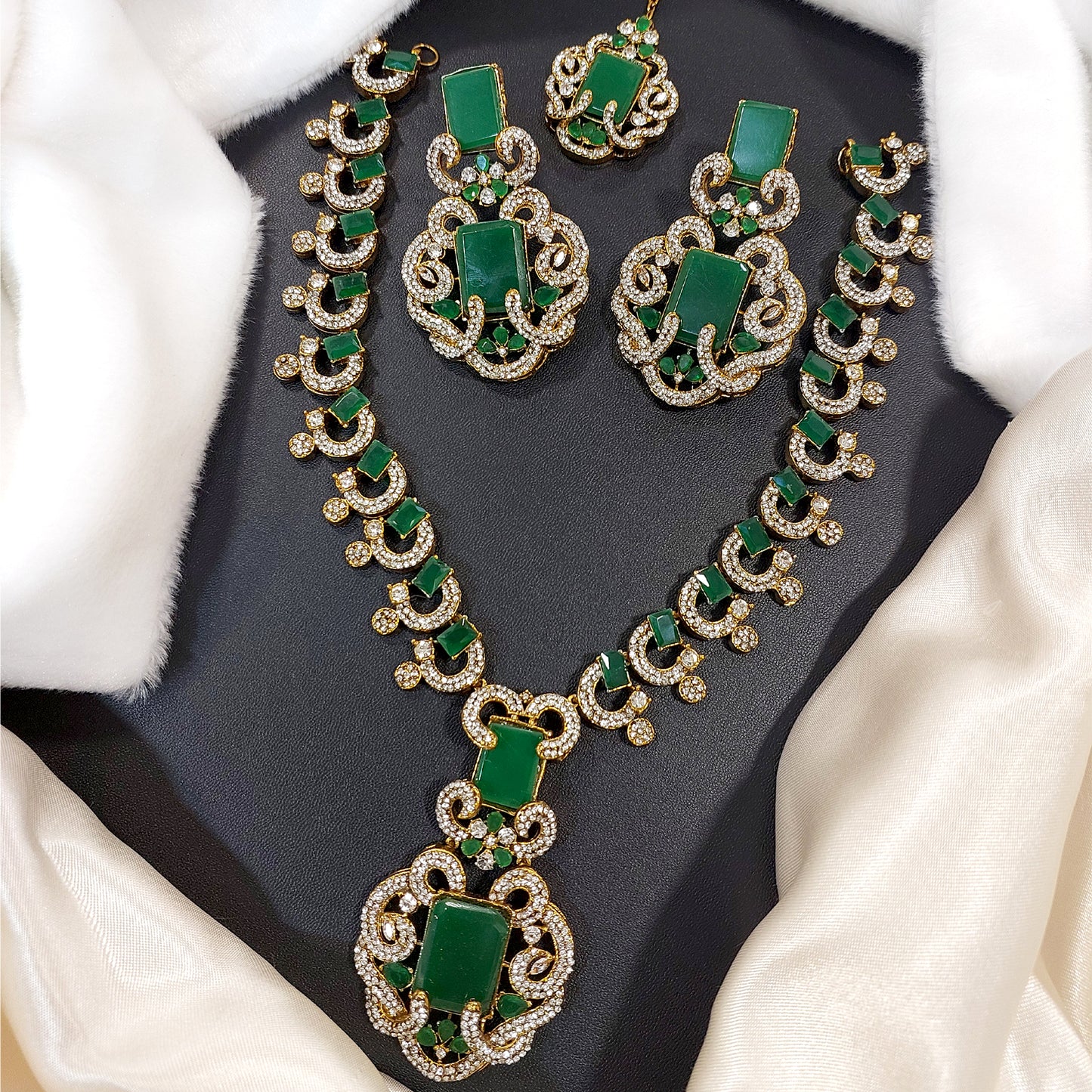 Ambani Mala With Earrings and Maang Tika (DHANI-04)