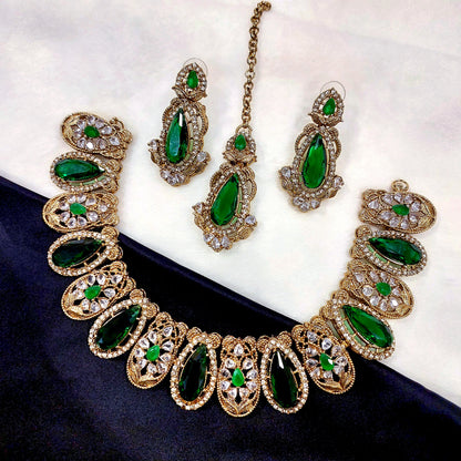 Necklace Set with Earrings and Tikka, Delicate Adornment of the Artisan