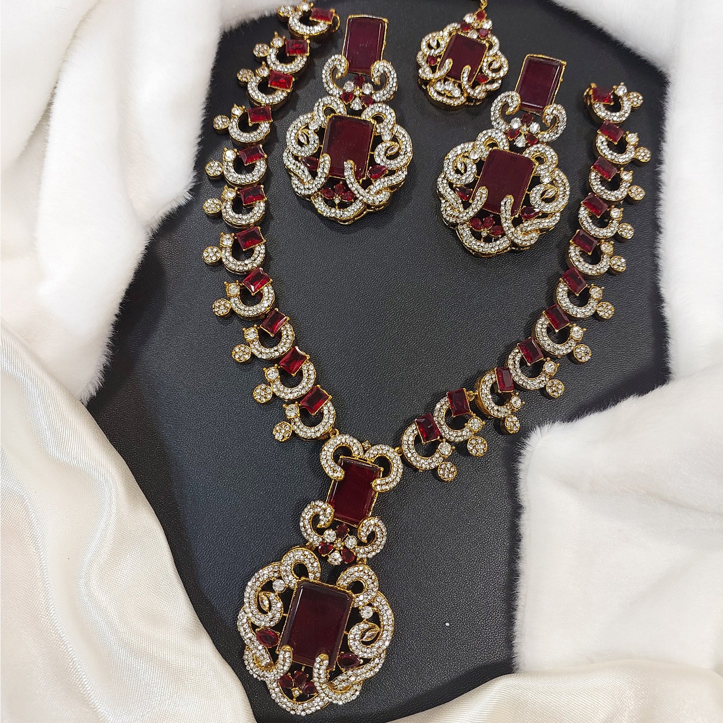 Ambani Mala With Earrings and Maang Tika (DHANI-04)