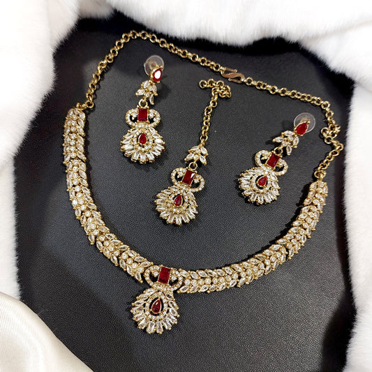 Sophisticated Necklace with Earrings and Tika (AM049)